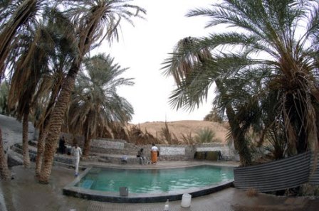 چشمه معدنی دیگ رستم